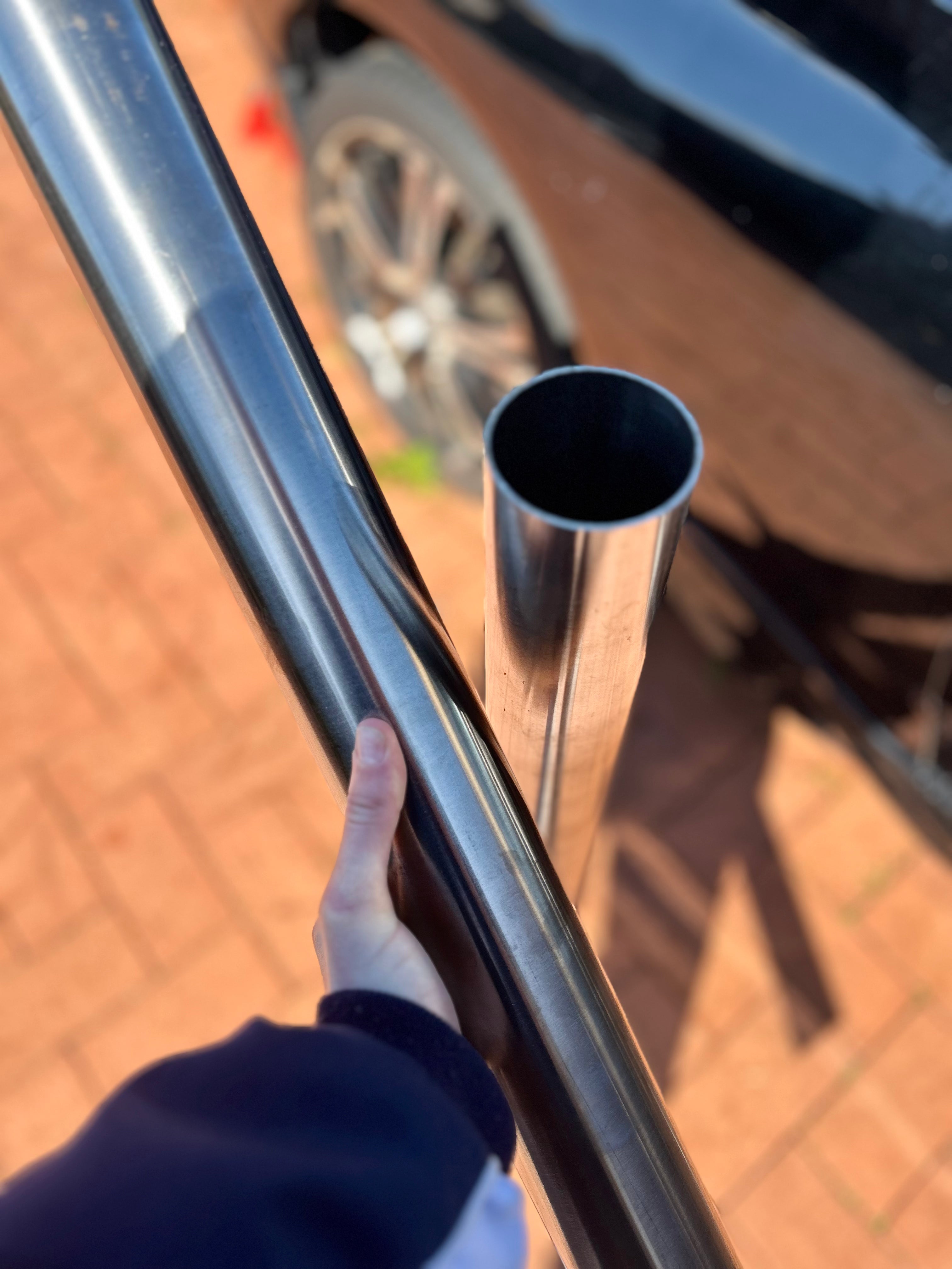 304 Stainless Steel Exhaust Tubing – 1.6mm Wall, Mirror Finish (1 Meter Lengths)